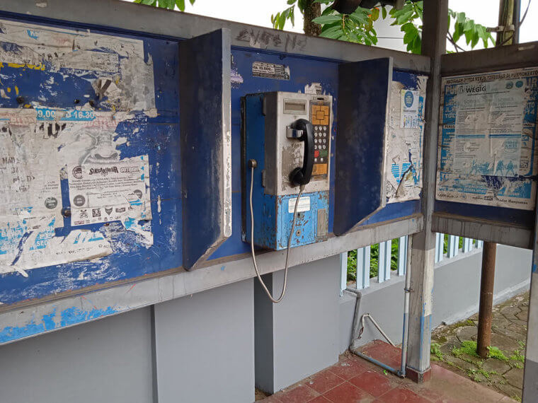 You Don't Have To Pay To Call 911 From A Payphone