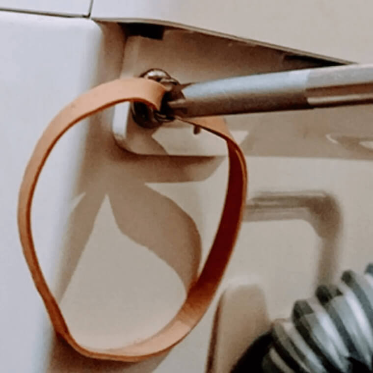 Get Elastic To Loosen Screws