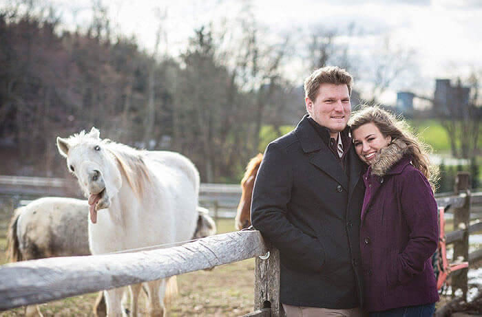 This Horse Forgot How To Be Majestic In This Photo