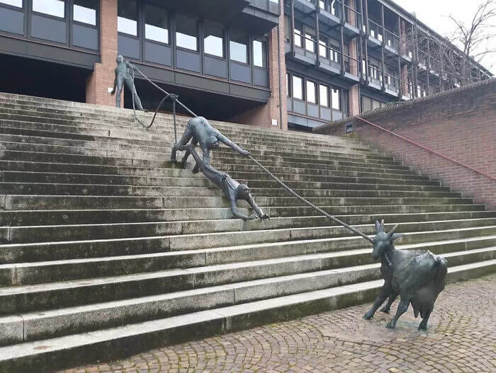 A Scrulptural Handrail