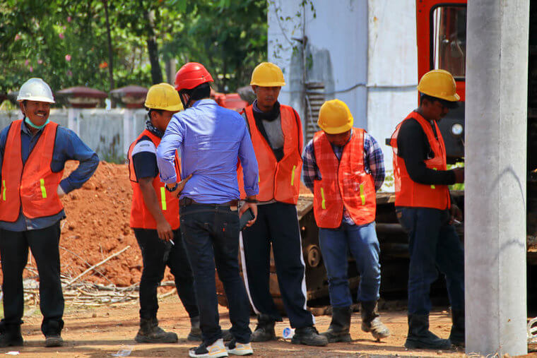 This Is Why People Wear Orange On A Job Site