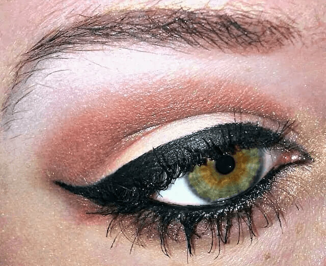 If You're Out Of Gel Liner, Use Face Oil