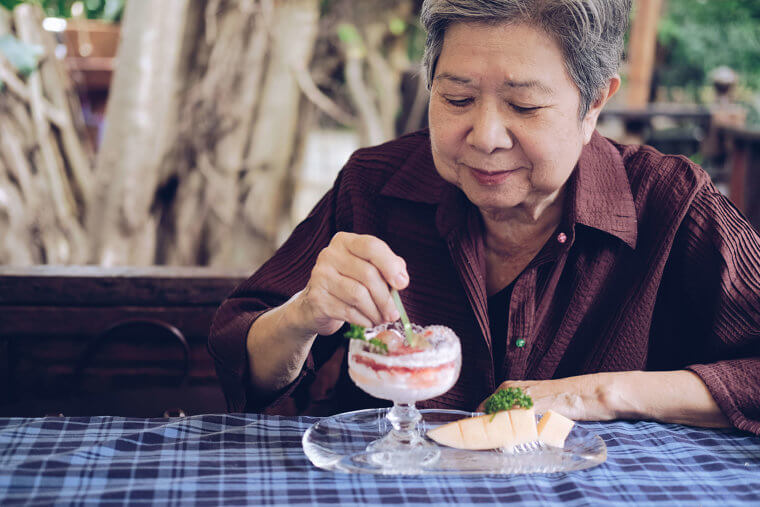 Your Taste Buds Get Weaker With Age
