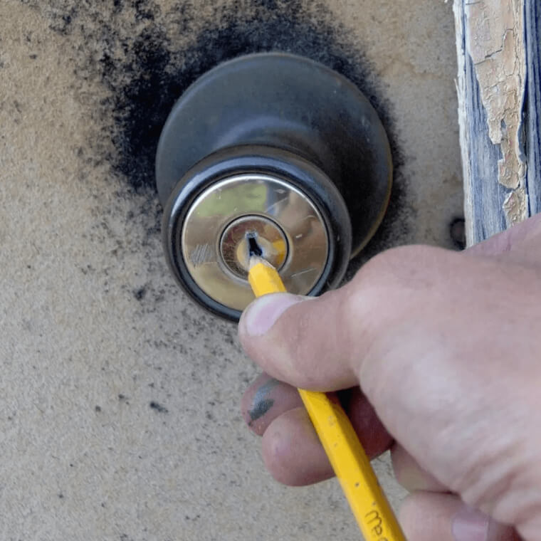 Sort Your Locks With Graphite